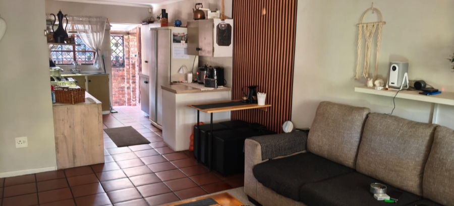 2 Bedroom Property for Sale in Geelhoutpark North West